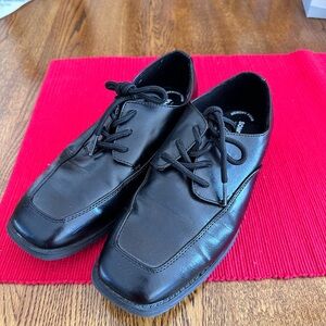 Sonoma Boys Dress Shoes Size 6